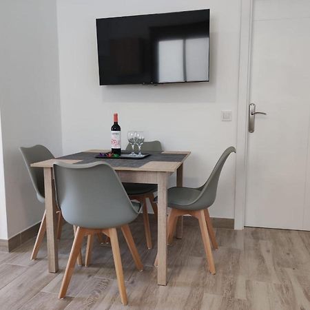이코드레로스비노스 Casa Piramide 2. Terraza Wifi Y Parking Privado 빌라 외부 사진