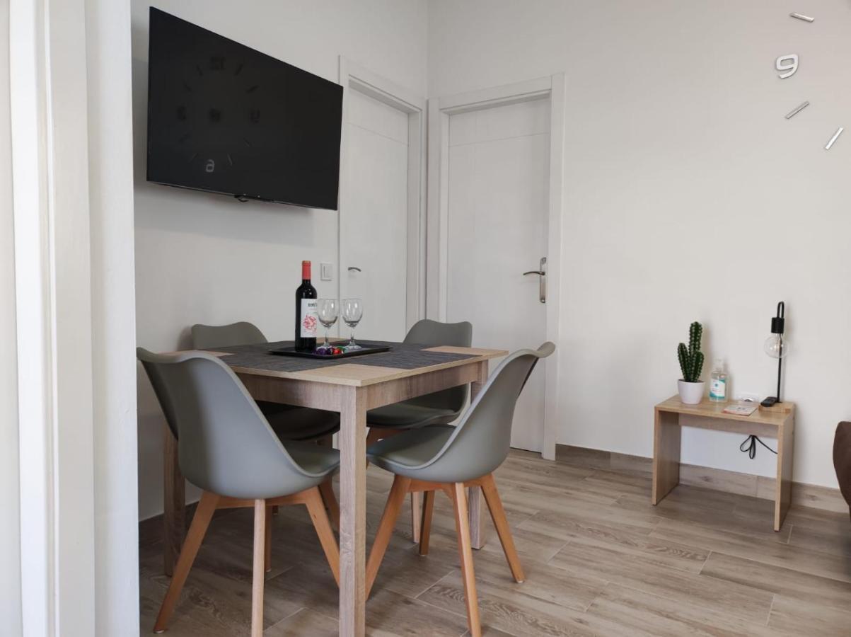 이코드레로스비노스 Casa Piramide 2. Terraza Wifi Y Parking Privado 빌라 외부 사진