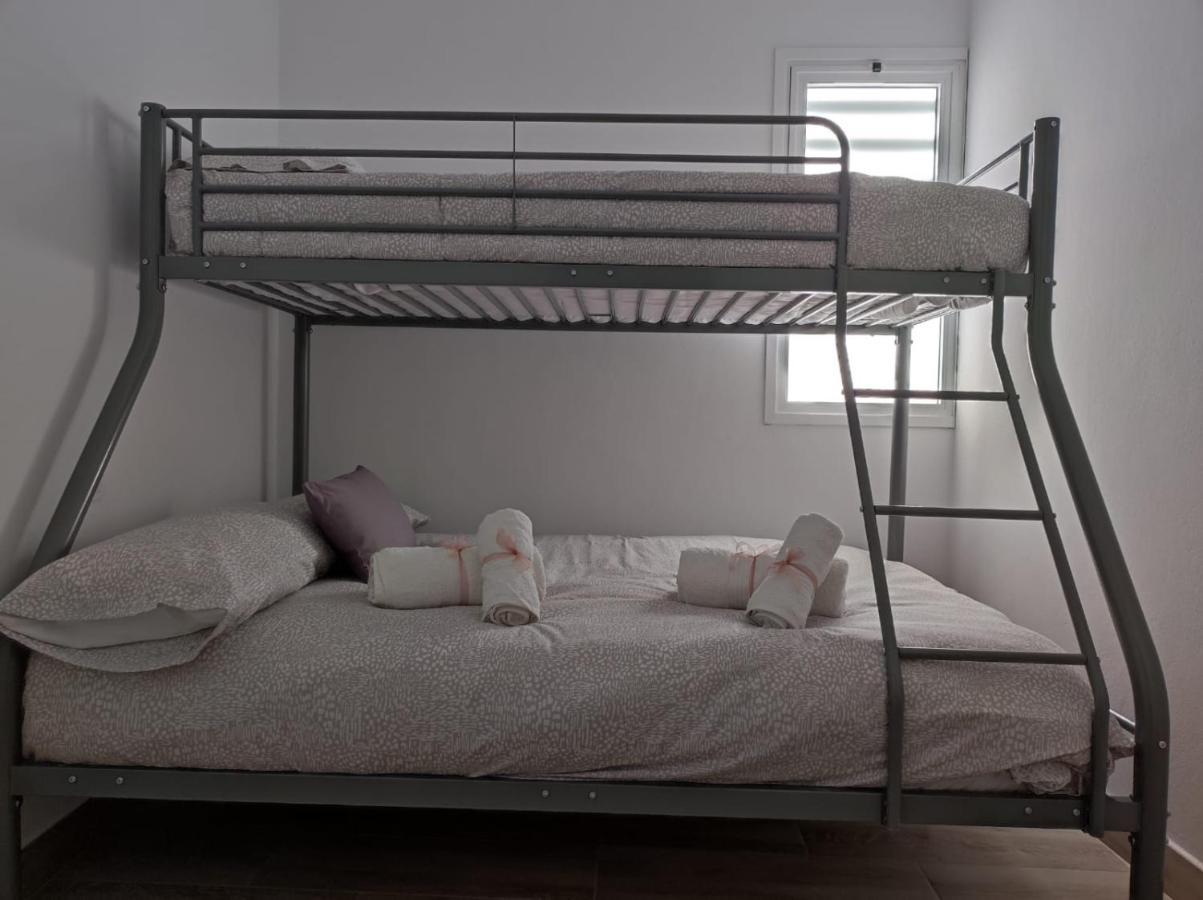 이코드레로스비노스 Casa Piramide 2. Terraza Wifi Y Parking Privado 빌라 외부 사진