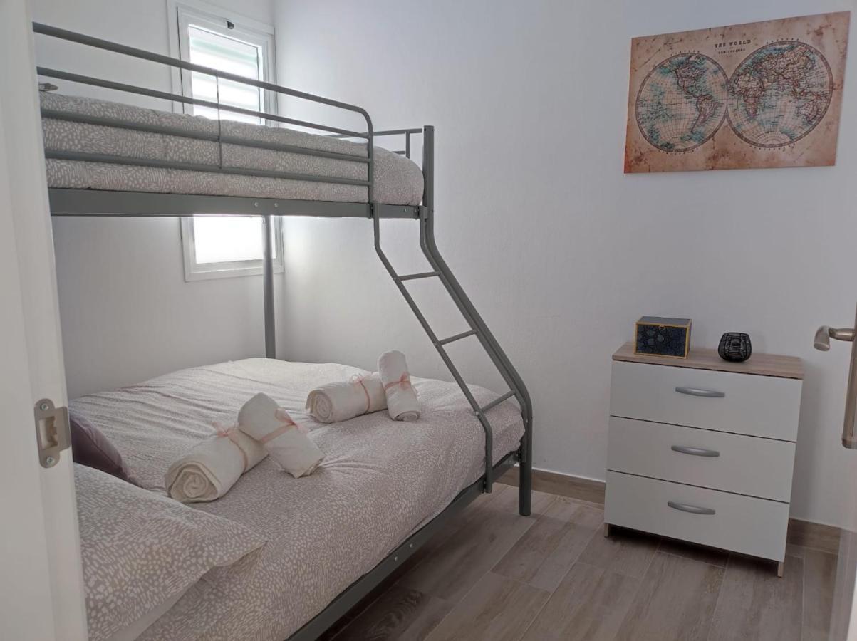 이코드레로스비노스 Casa Piramide 2. Terraza Wifi Y Parking Privado 빌라 외부 사진