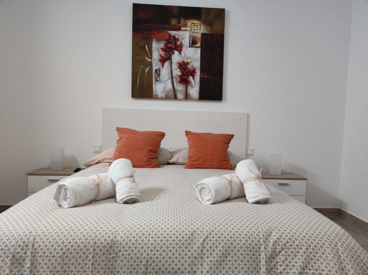 이코드레로스비노스 Casa Piramide 2. Terraza Wifi Y Parking Privado 빌라 외부 사진